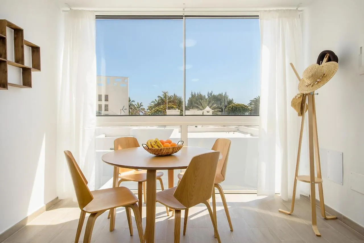 Vakantiehuis Orange Volcano - Pool, Gym And Activities In Sport Center Fariones Included Puerto del Carmen  Spanje
